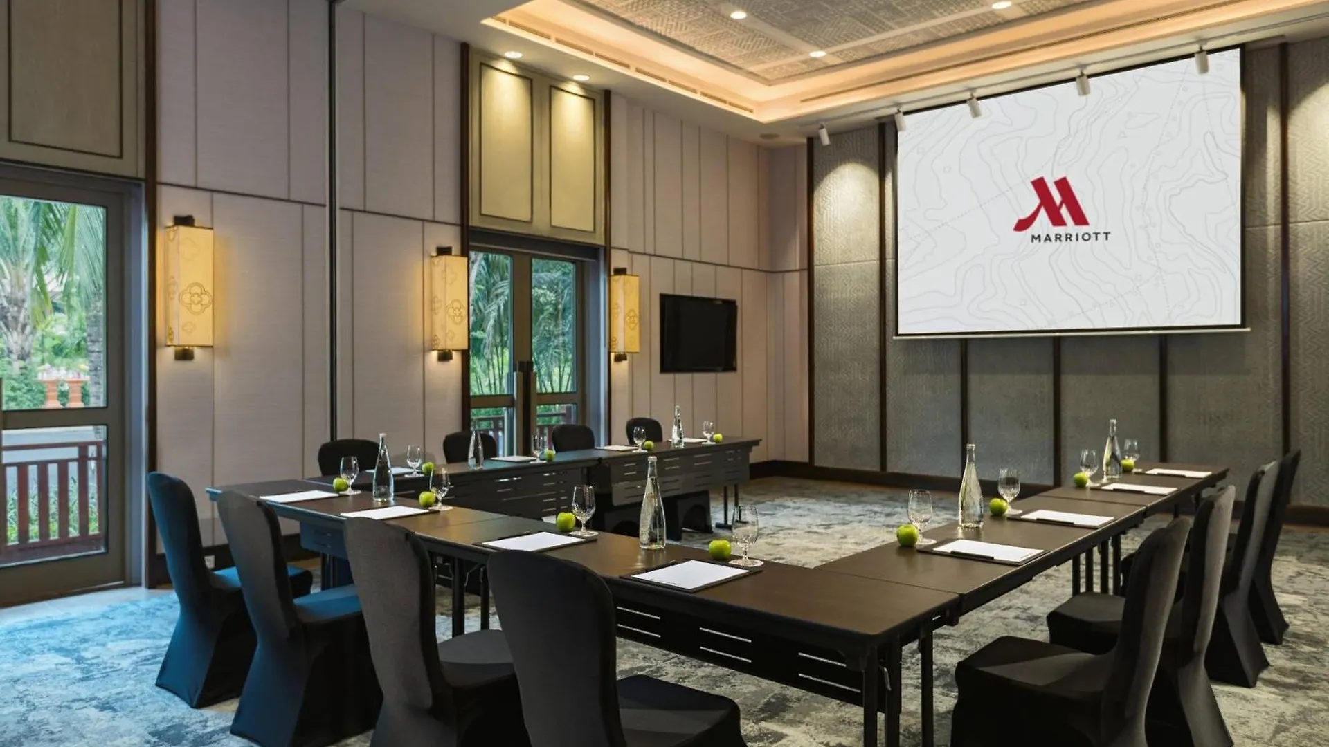Phuket Marriott Resort And Spa, Nai Yang Beach 5*,